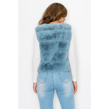 Load image into Gallery viewer, French Kiss Faux Fur Vest w/ Side Pockets and Clasp Closure