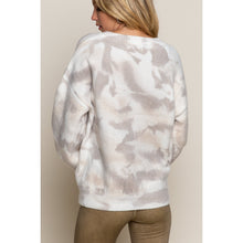 Load image into Gallery viewer, POL Poet sleeve water color printed sweater