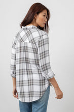 Load image into Gallery viewer, Rails Hunter Plaid Button Front Shirt